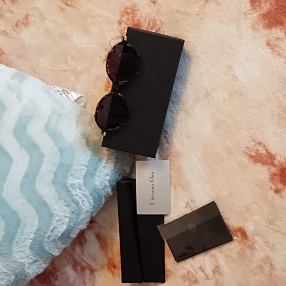 Dior Umbrage Sunglasses - Picture 1 of 12